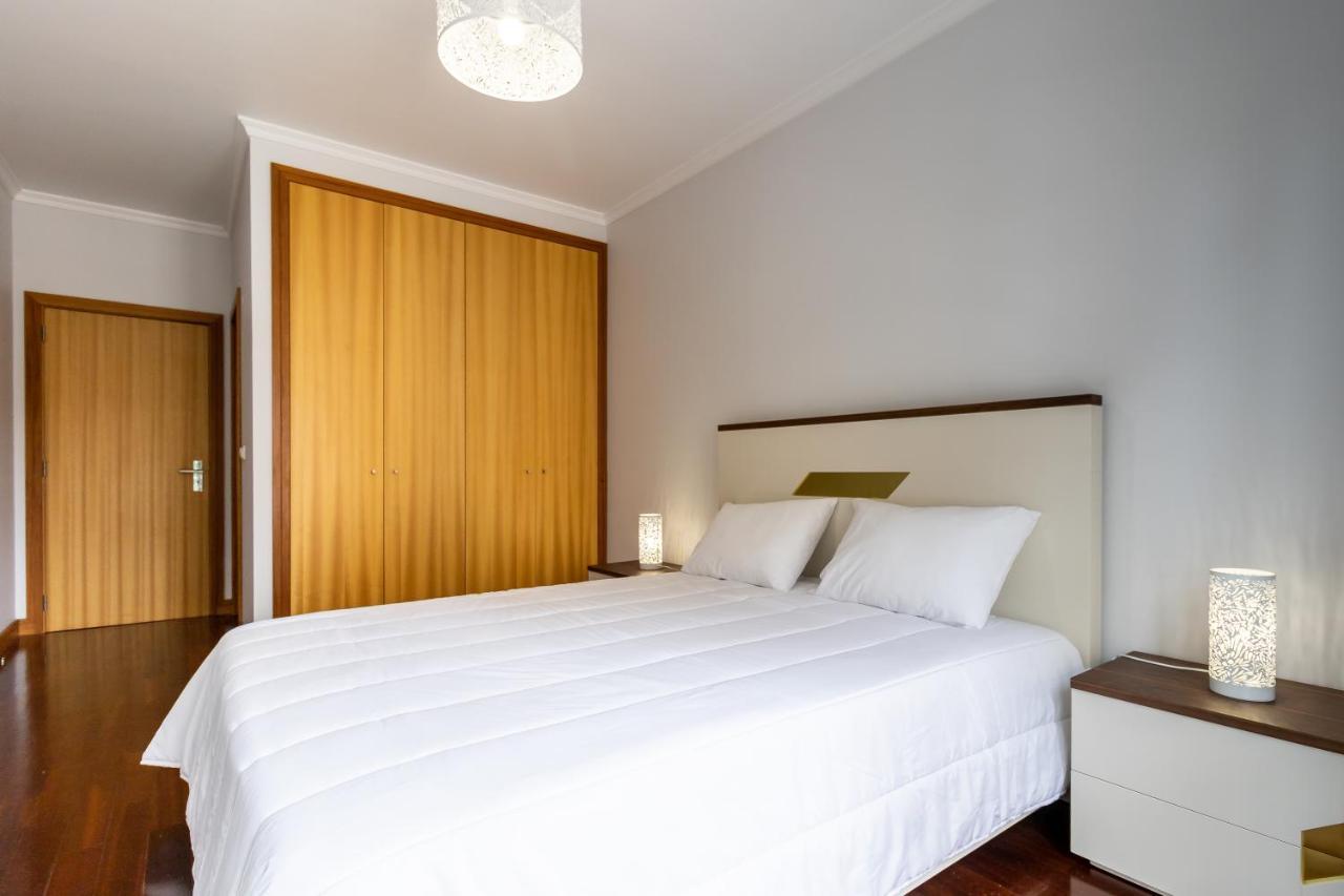 Ocean View Flat *
